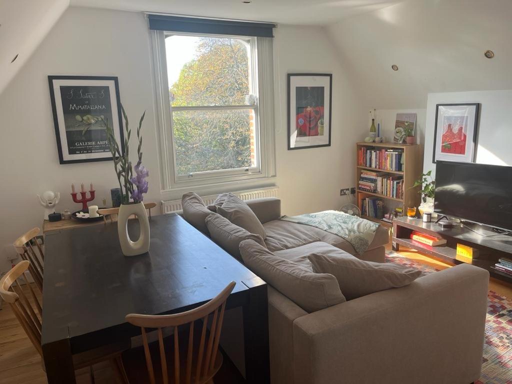 לונדון 2 Bedroom Top Floor Flat, West Dulwich Free Street Parking מראה חיצוני תמונה