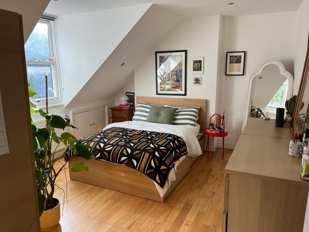 לונדון 2 Bedroom Top Floor Flat, West Dulwich Free Street Parking מראה חיצוני תמונה